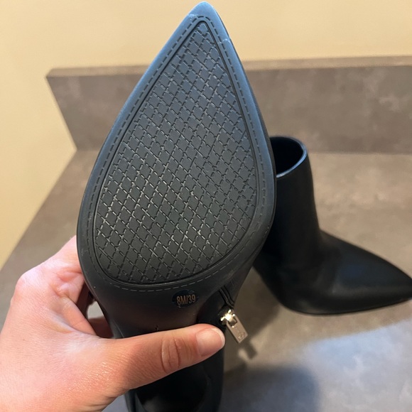 Jessica Simpson Carole Bootie size 8 - Picture 3 of 3